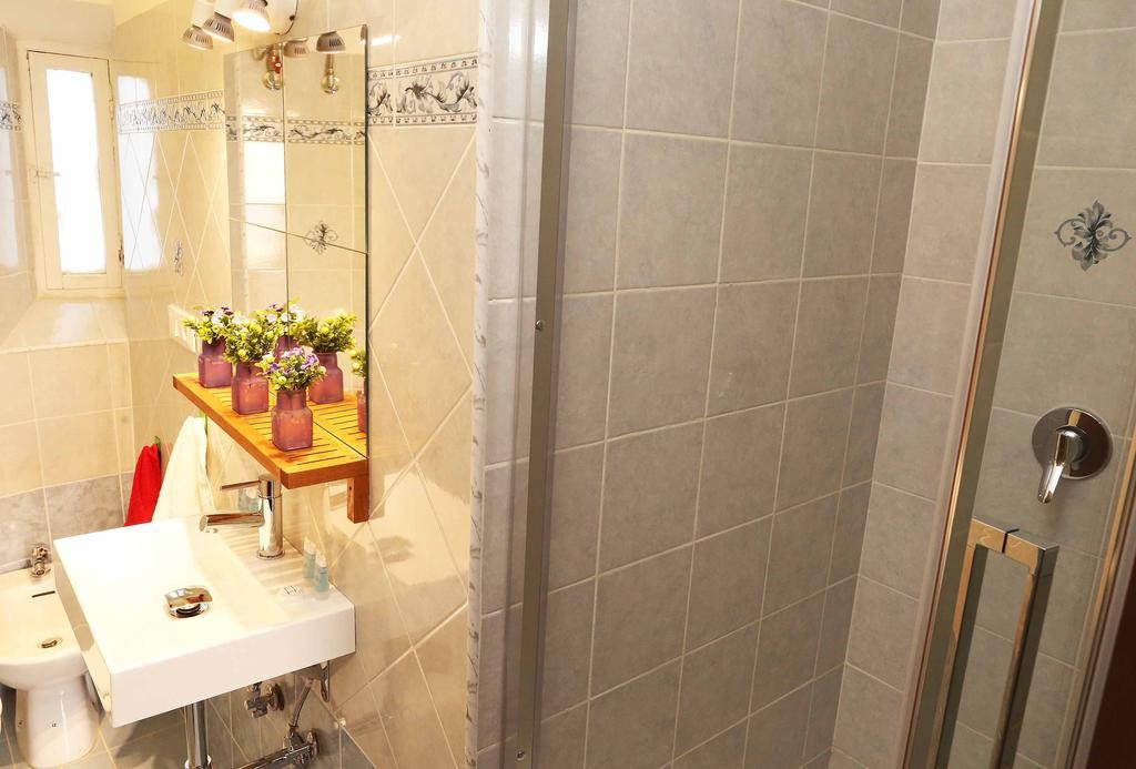 Casa Tua Sul Tetto Di Roma Apartment Bilik gambar